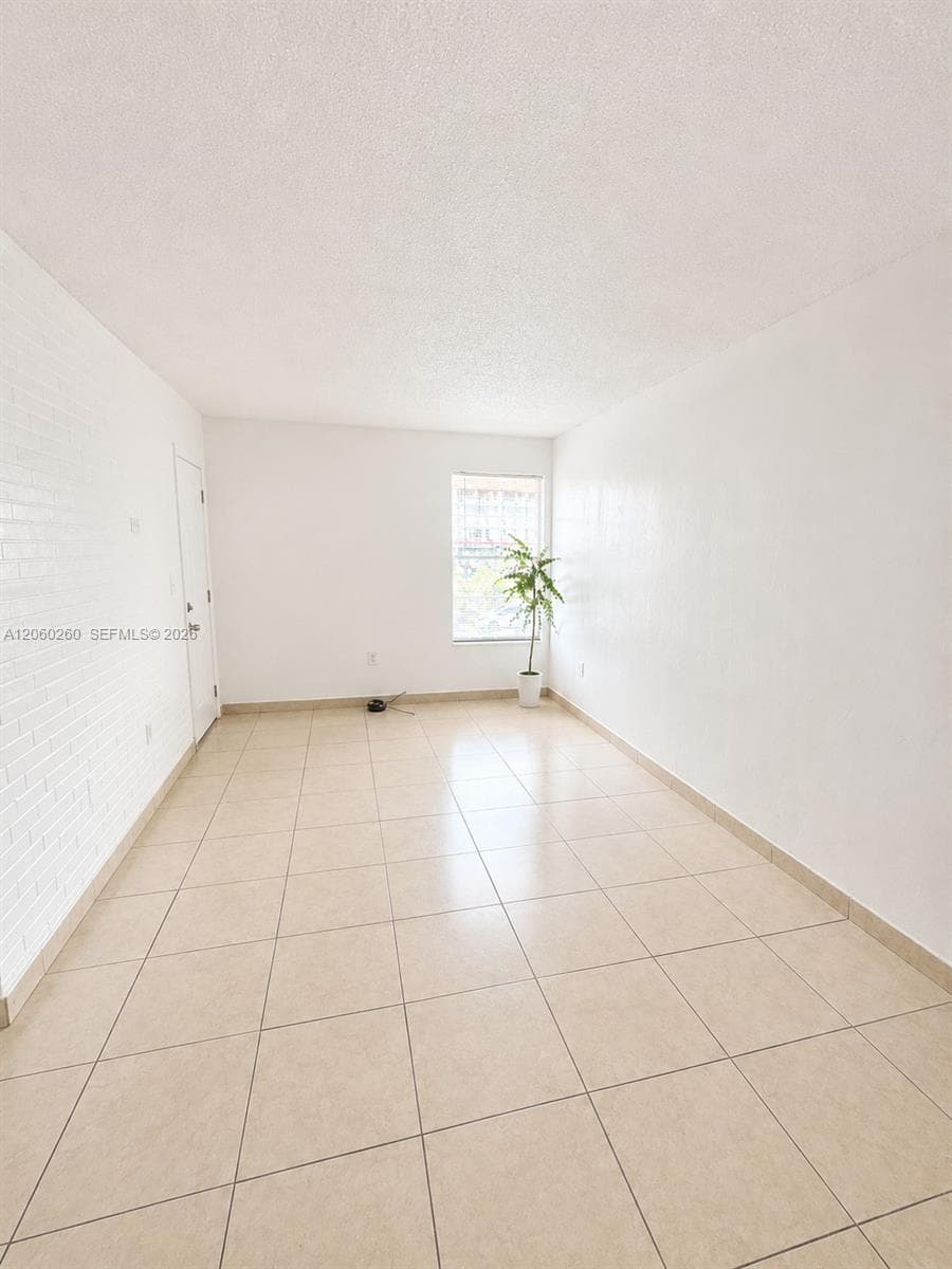 6850 W 14th Ct # C04, Hialeah, FL 33014 photo 3