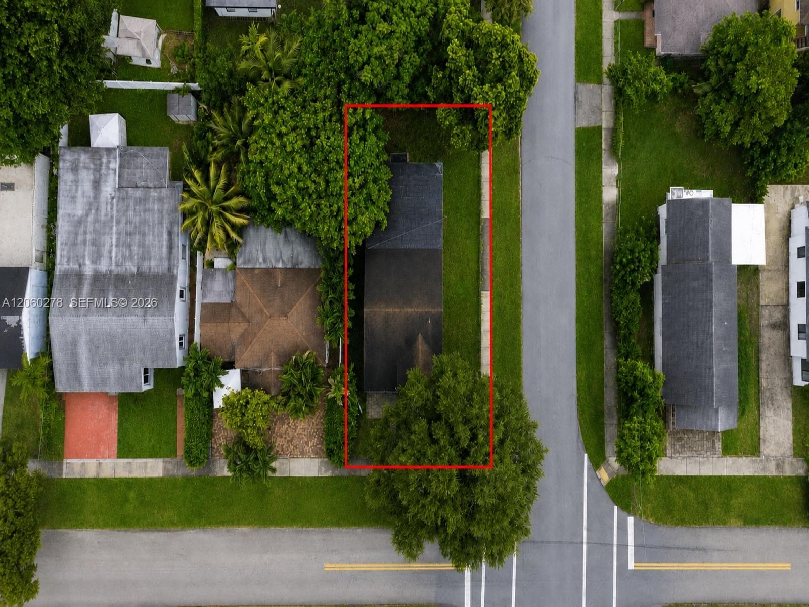 1501 NW 42nd St, Miami, FL 33142 photo 2