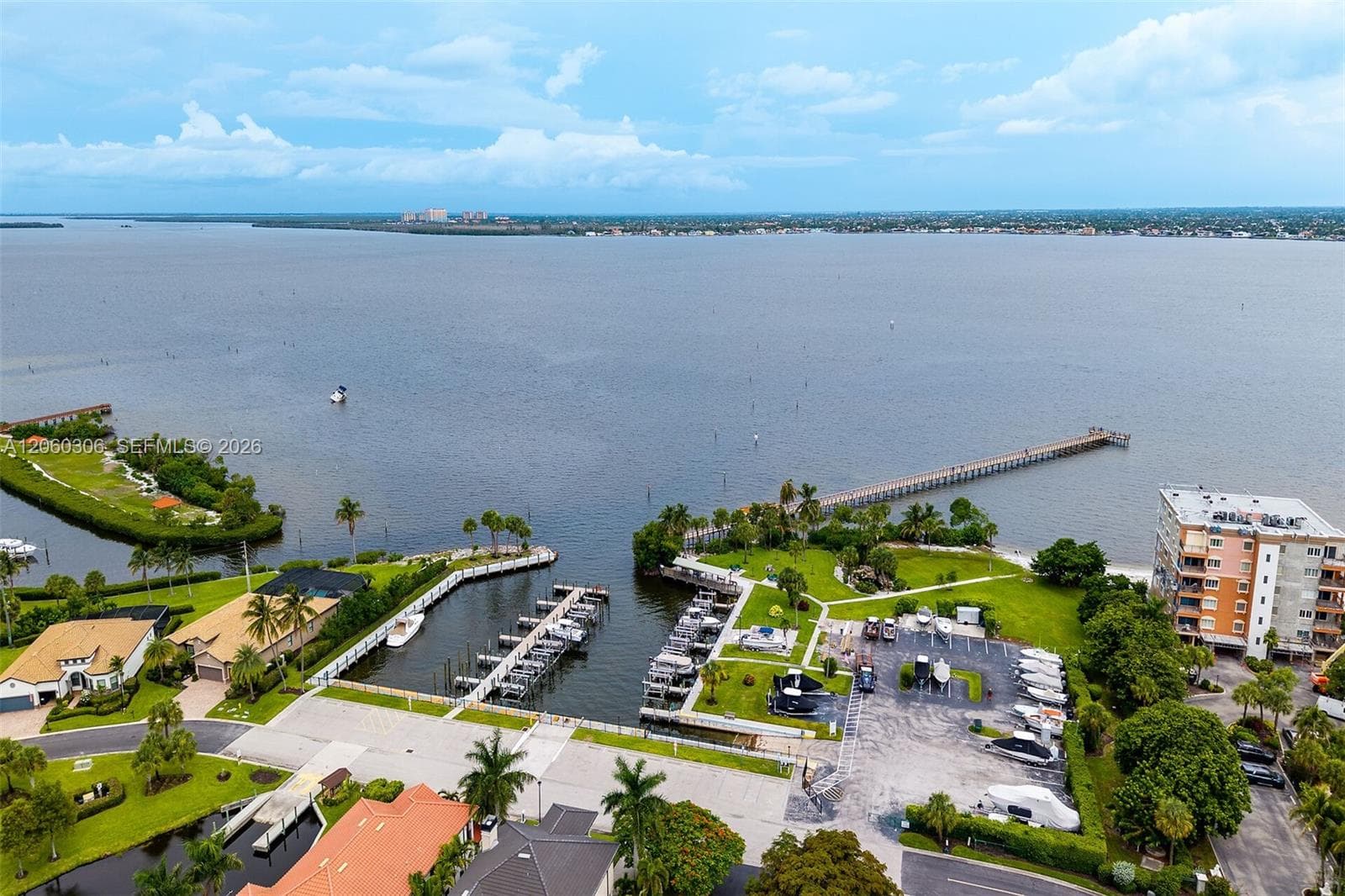14610 Laguna Dr., Fort Myers, FL 33908 photo 2