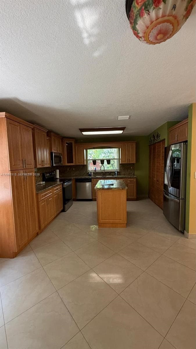 10960 SW 25th St, Miami, FL 33165 photo 5