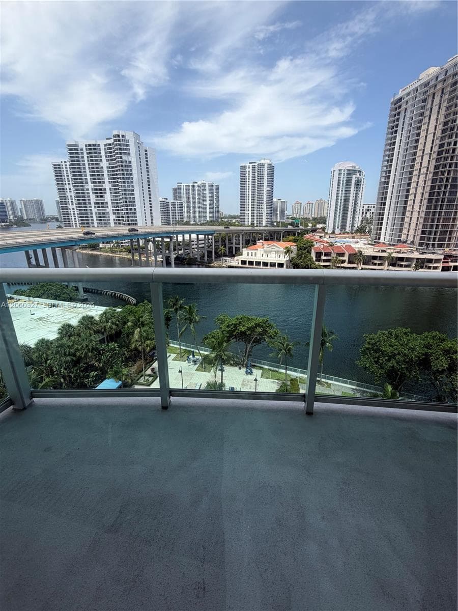 19390 Collins Ave # 1007, Sunny Isles Beach, FL 33160