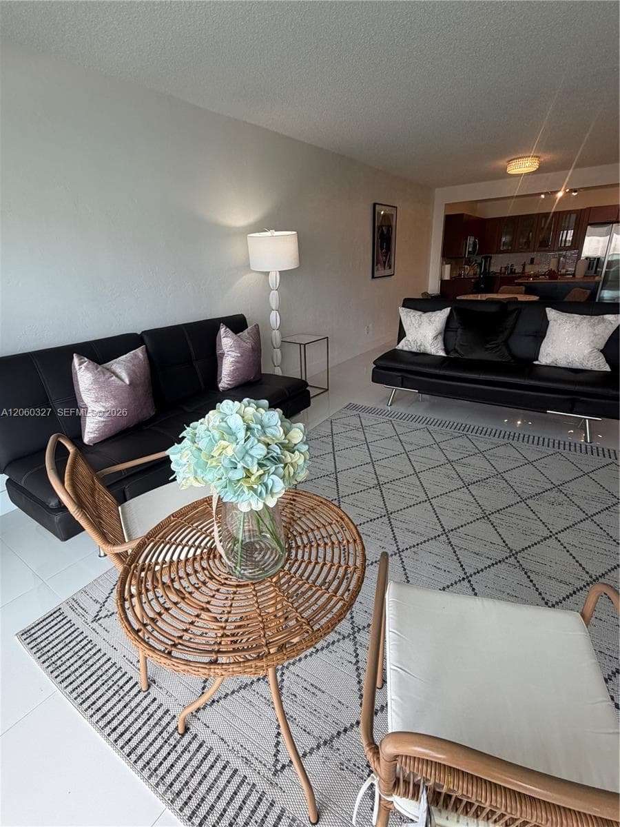 19390 Collins Ave # 1007, Sunny Isles Beach, FL 33160 photo 5