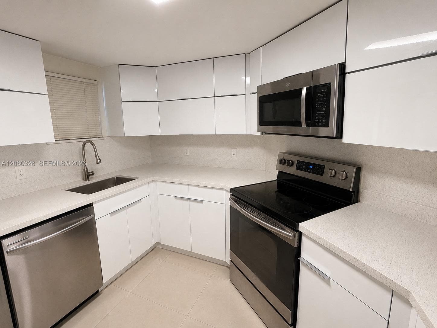 8255 Lake Dr # 107, Doral, FL 33166