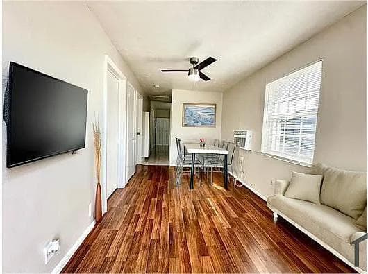 420 DOUGLASS Avenue, West Palm Beach, FL 33401 photo 2