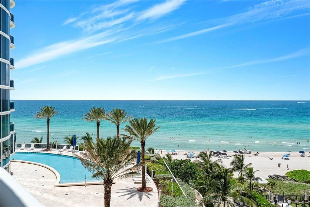 17201 COLLINS Avenue # 805, Sunny Isles Beach, FL 33160 photo 2