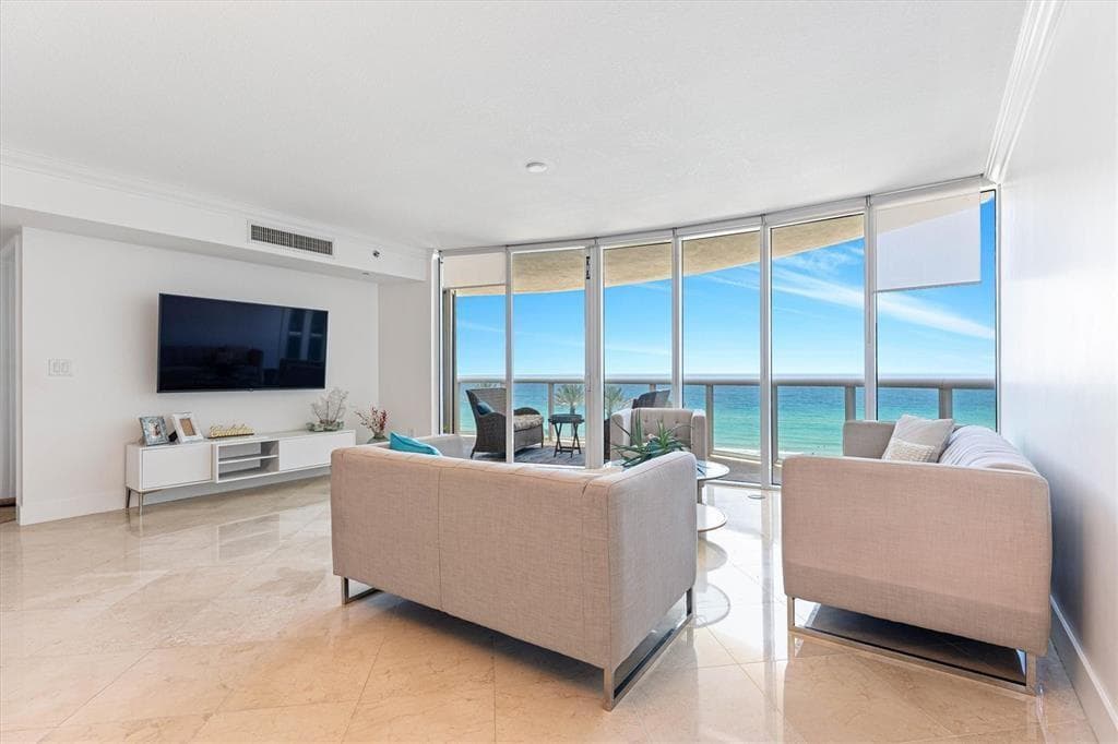 17201 COLLINS Avenue # 805, Sunny Isles Beach, FL 33160 photo 3
