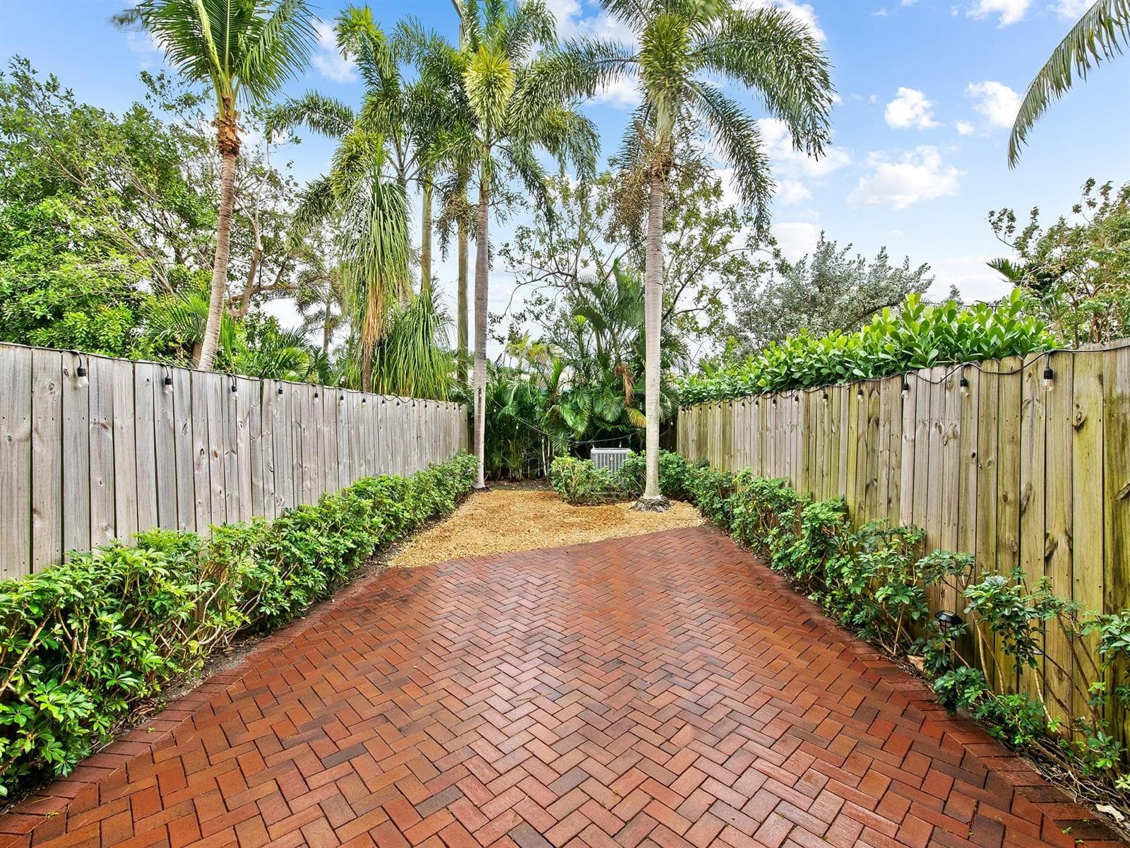 1226 NE 14th Avenue, Fort Lauderdale, FL 33304 photo 4