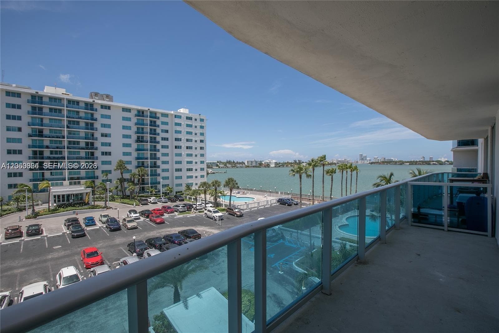 7501 E Treasure Dr # 4K, North Bay Village, FL 33141 photo 3