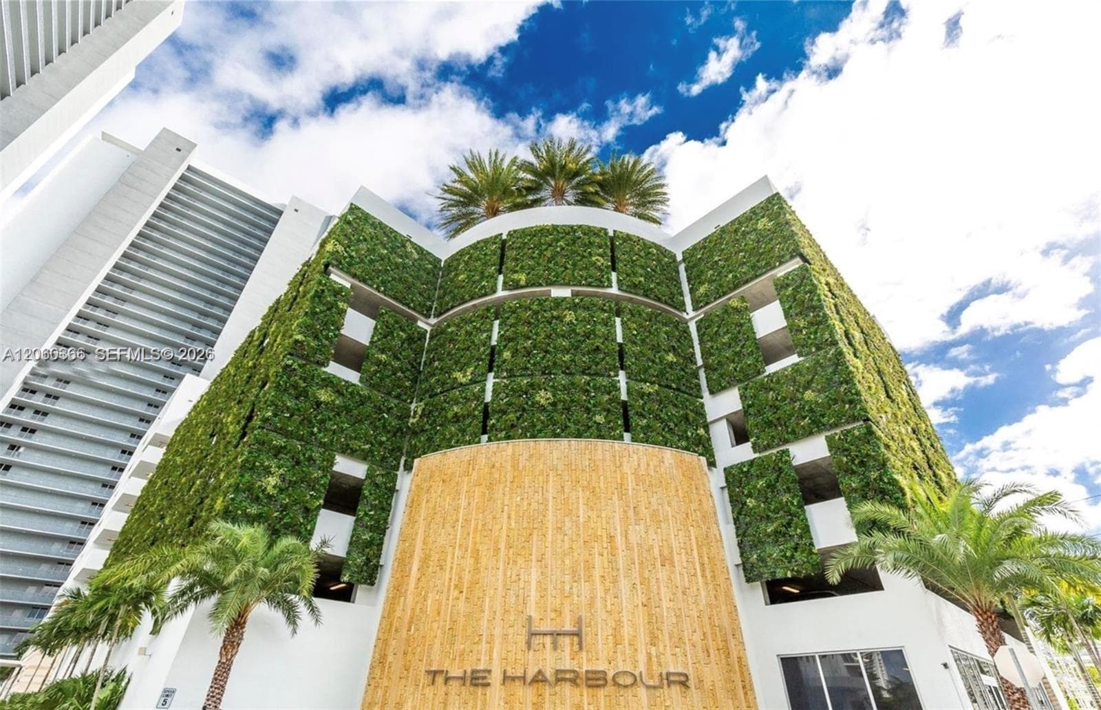 16385 Biscayne Blvd # 1818, North Miami Beach, FL 33160 photo 3