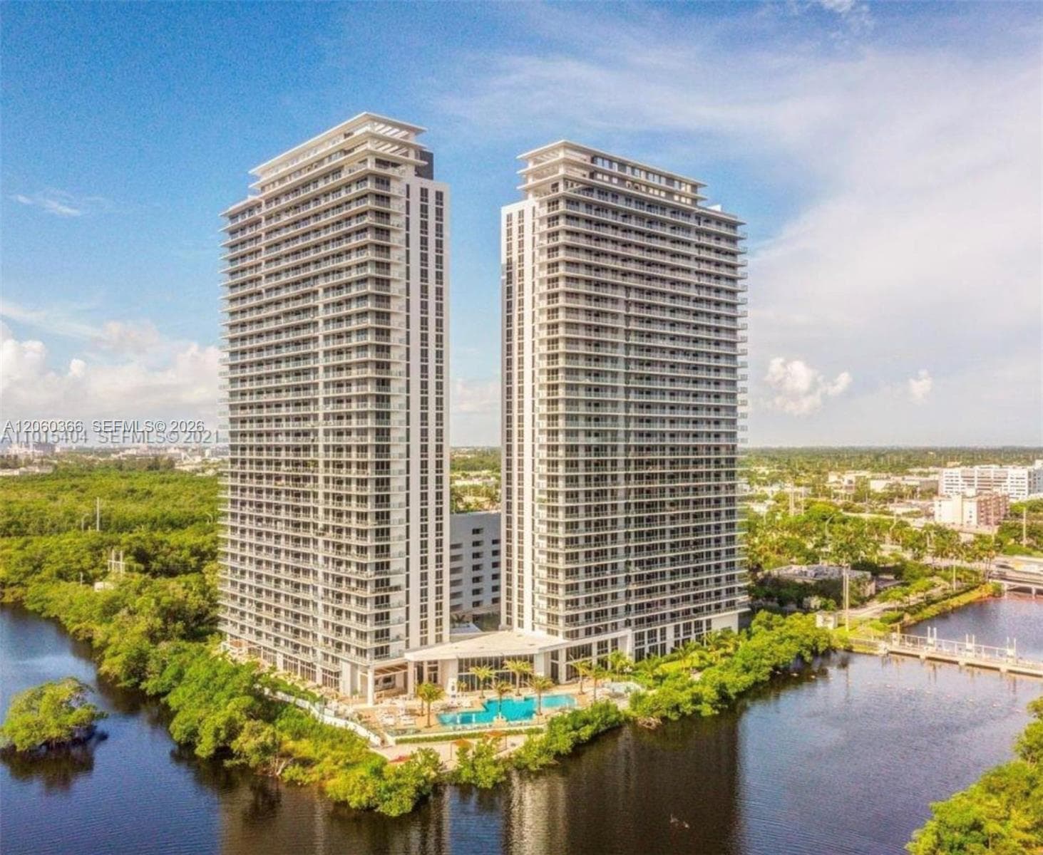 16385 Biscayne Blvd # 1818, North Miami Beach, FL 33160