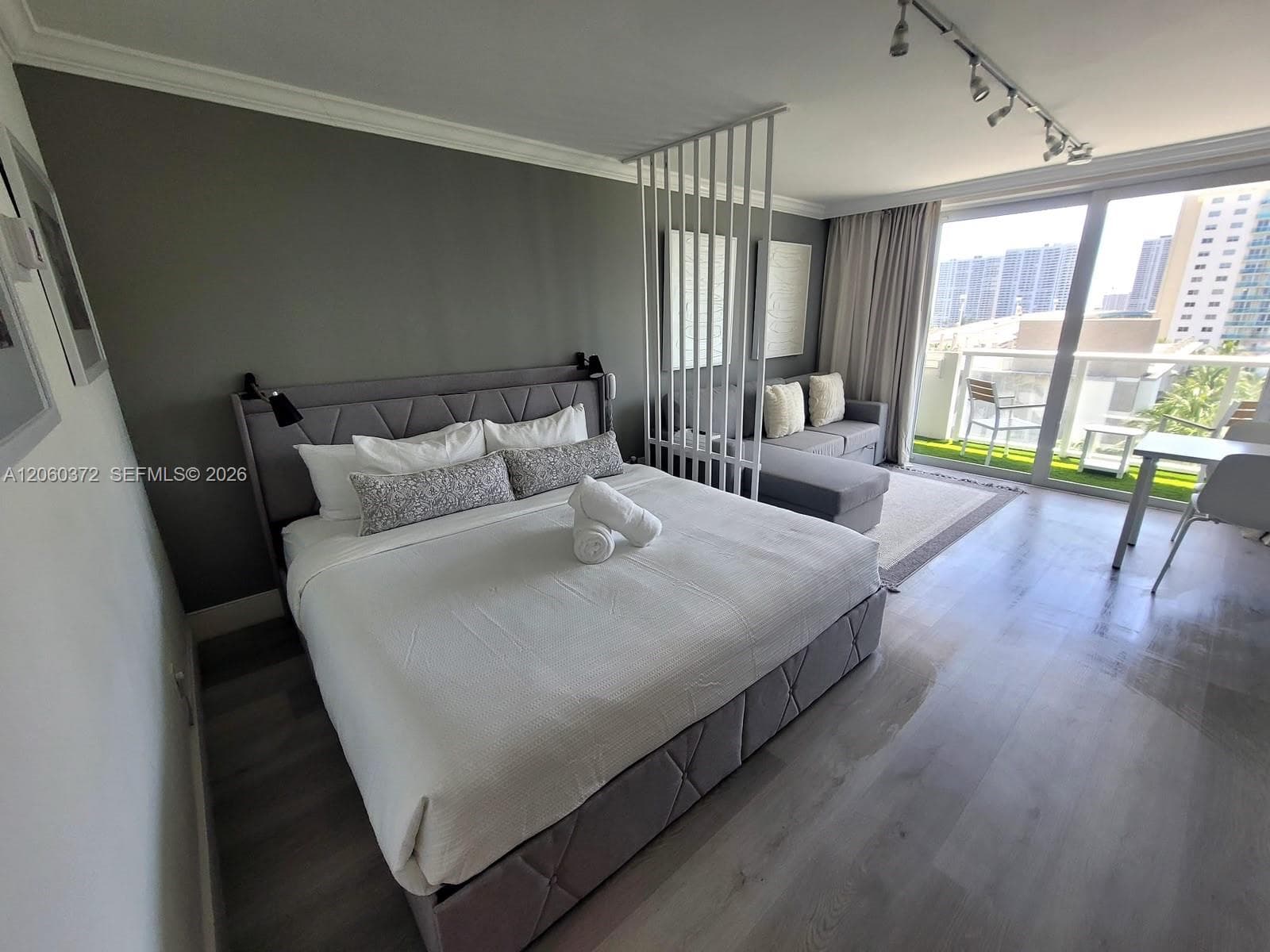 19201 Collins Ave # 632, Sunny Isles Beach, FL 33160
