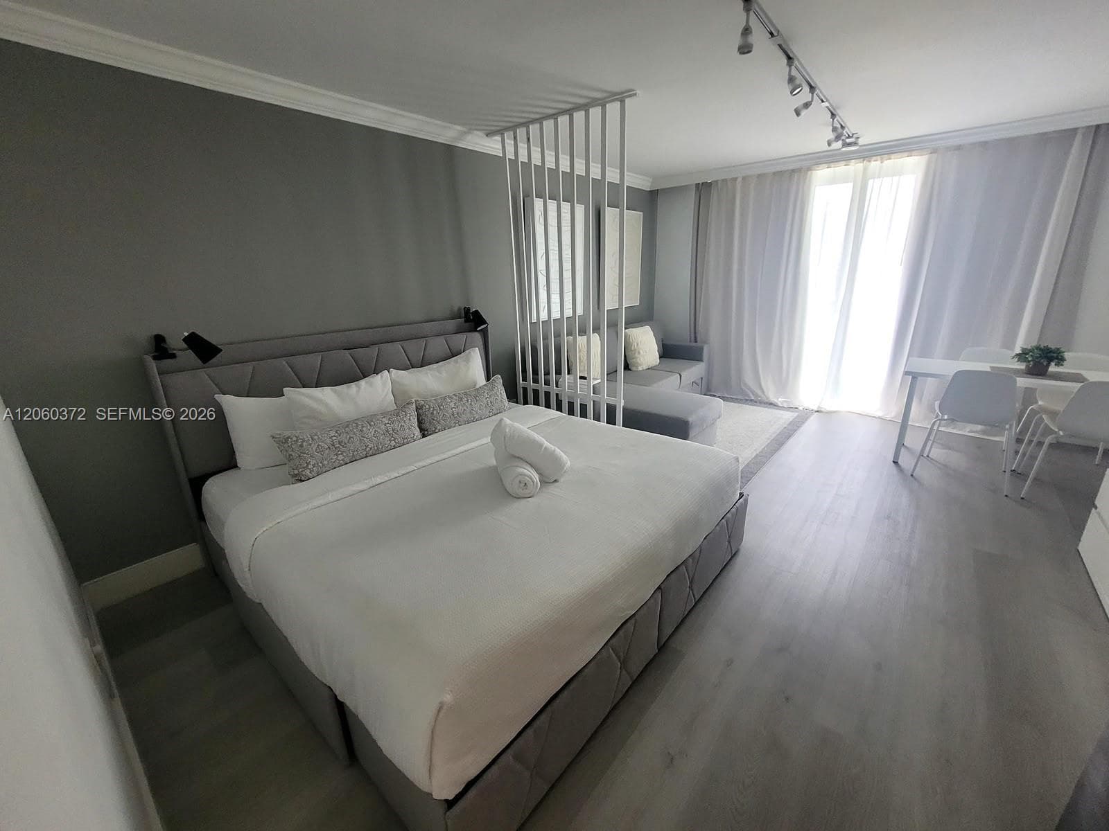 19201 Collins Ave # 632, Sunny Isles Beach, FL 33160 photo 4