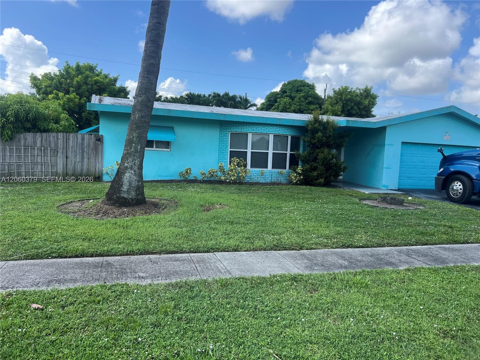 3700 NW 25th St, Lauderdale Lakes, FL 33311 photo 2