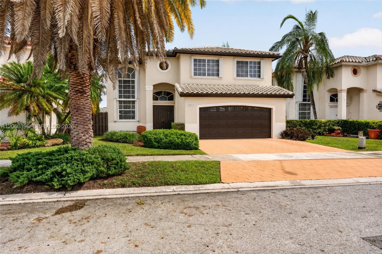 15615 SW 95th Ln, Miami, FL 33196 photo 2
