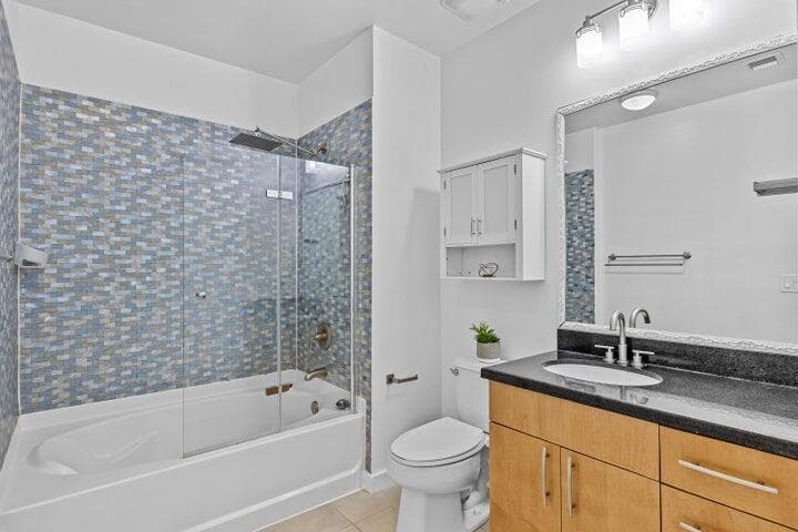300 S AUSTRALIAN Avenue # 808, West Palm Beach, FL 33401 photo 2