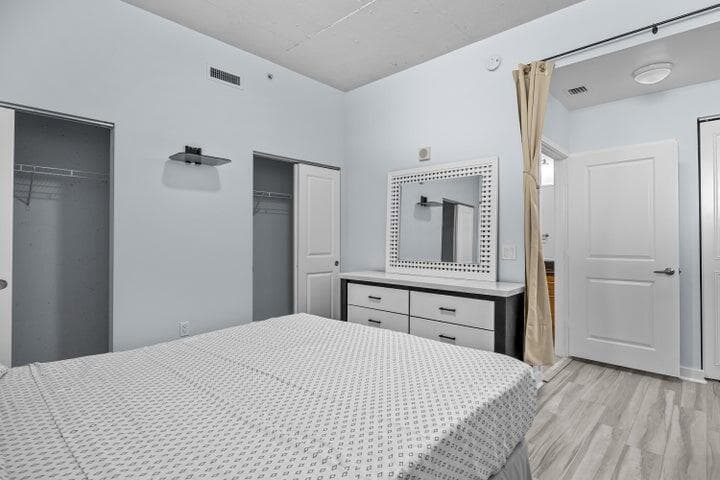 300 S AUSTRALIAN Avenue # 808, West Palm Beach, FL 33401 photo 4