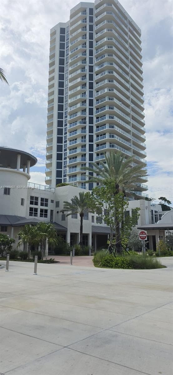 7330 Ocean Ter # 22-B, Miami Beach, FL 33141