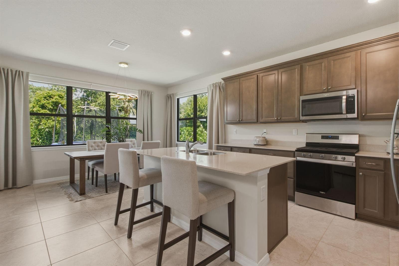 4601 Pinehurst Trail E, Oakland Park, FL 33309 photo 3