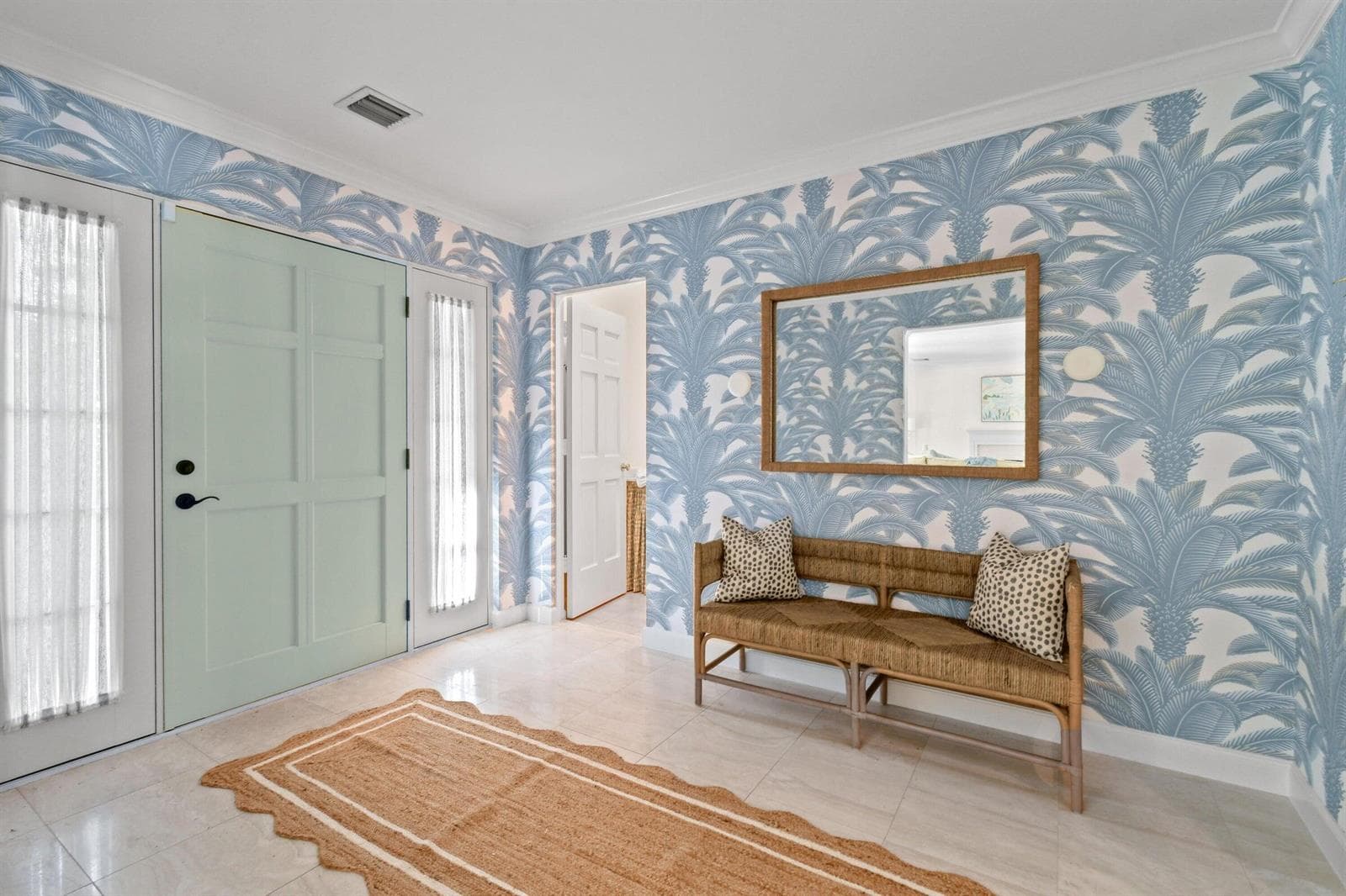 117 VIA VIZCAYA, Palm Beach, FL 33480 photo 3