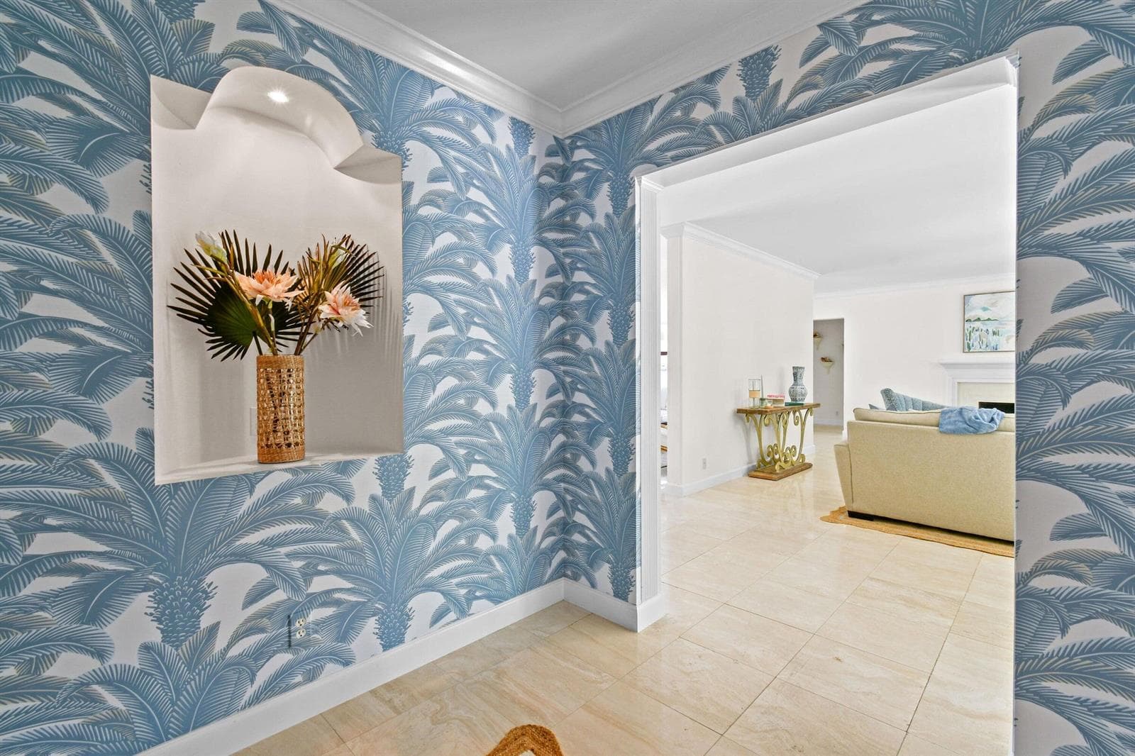 117 VIA VIZCAYA, Palm Beach, FL 33480 photo 4