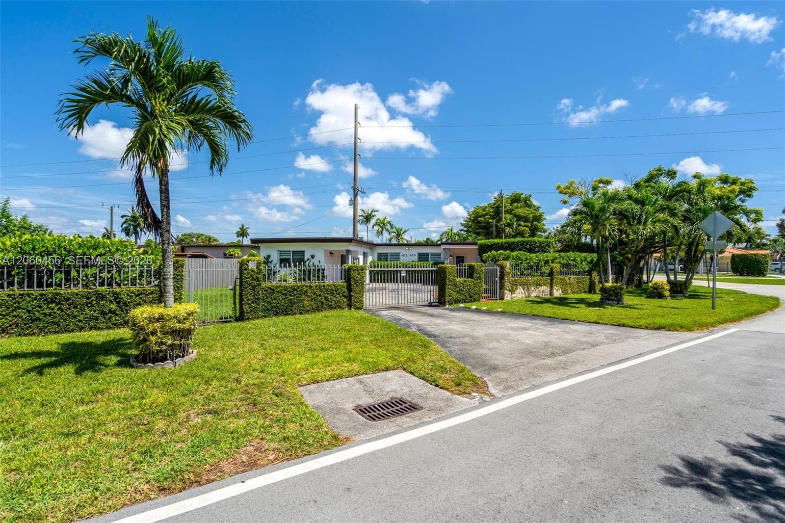 400 Central Blvd, Miami, FL 33144 photo 2
