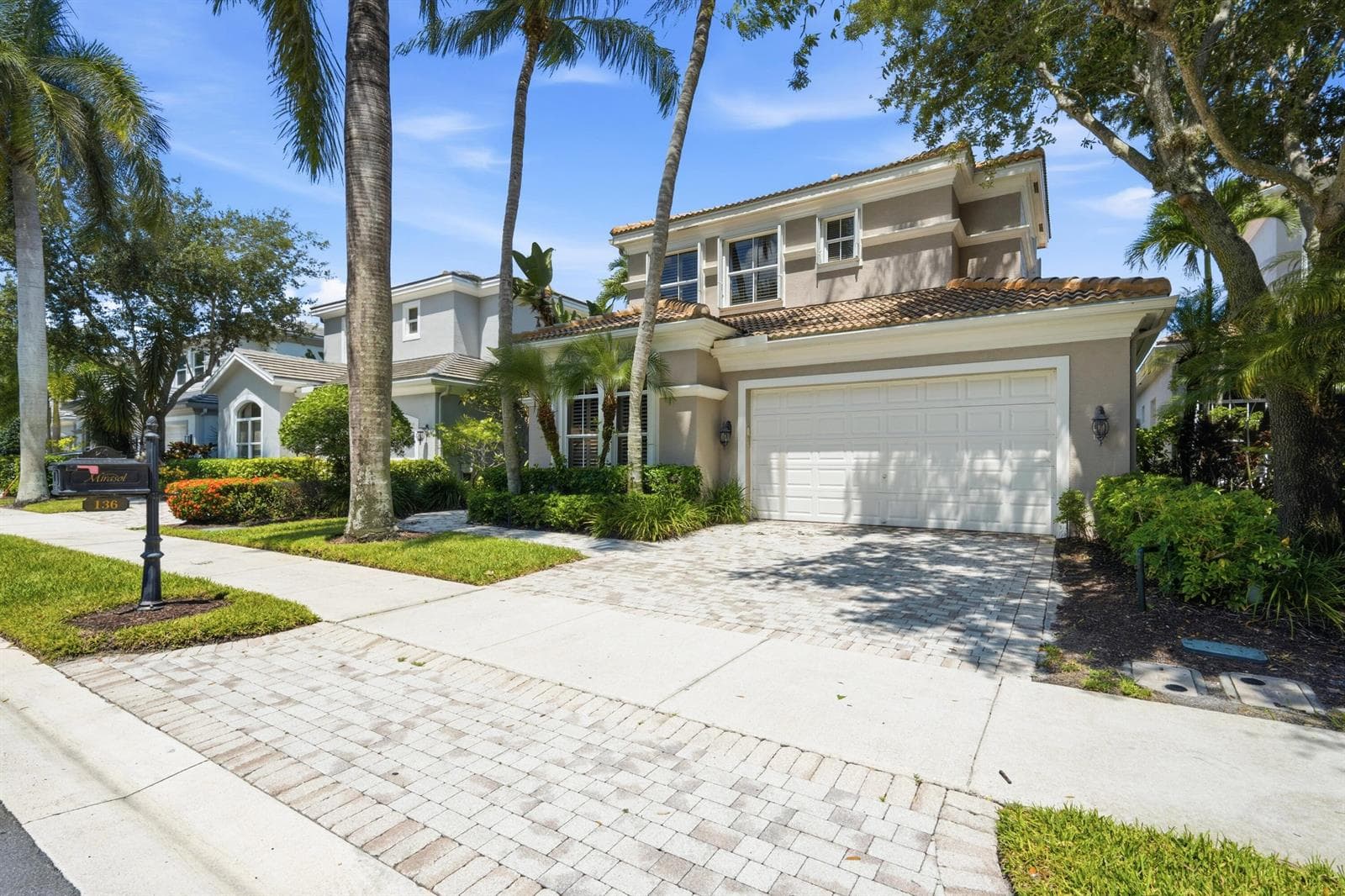 136 ANDALUSIA Way, Palm Beach Gardens, FL 33418 photo 3