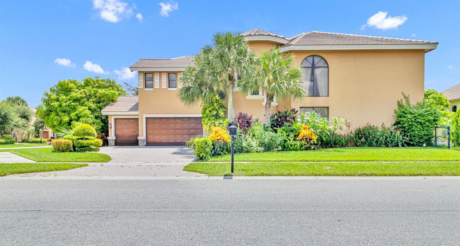 3546 Collonade Drive, Wellington, FL 33449 photo 2