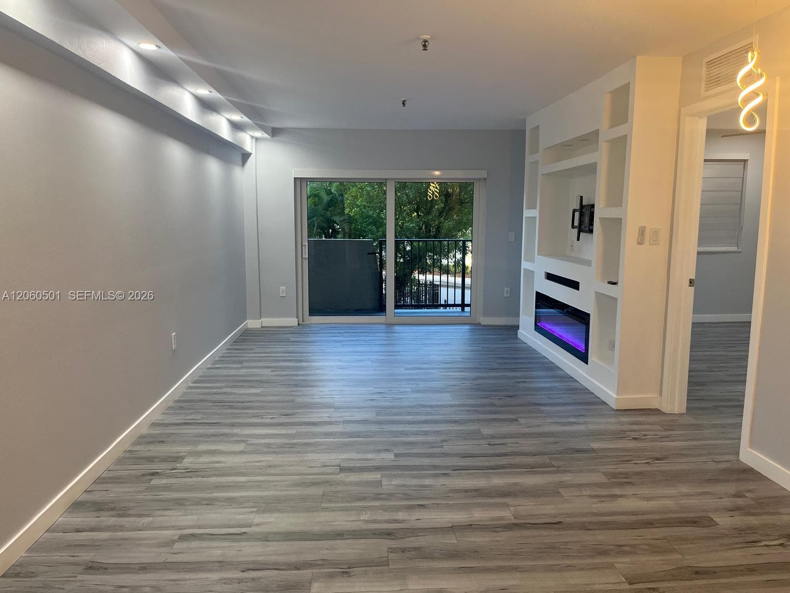 201 180th Dr # 107, Sunny Isles Beach, FL 33160 photo 5