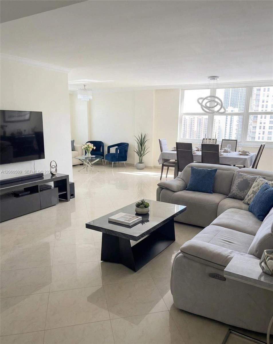 251 174th St # 1517, Sunny Isles Beach, FL 33160 photo 5