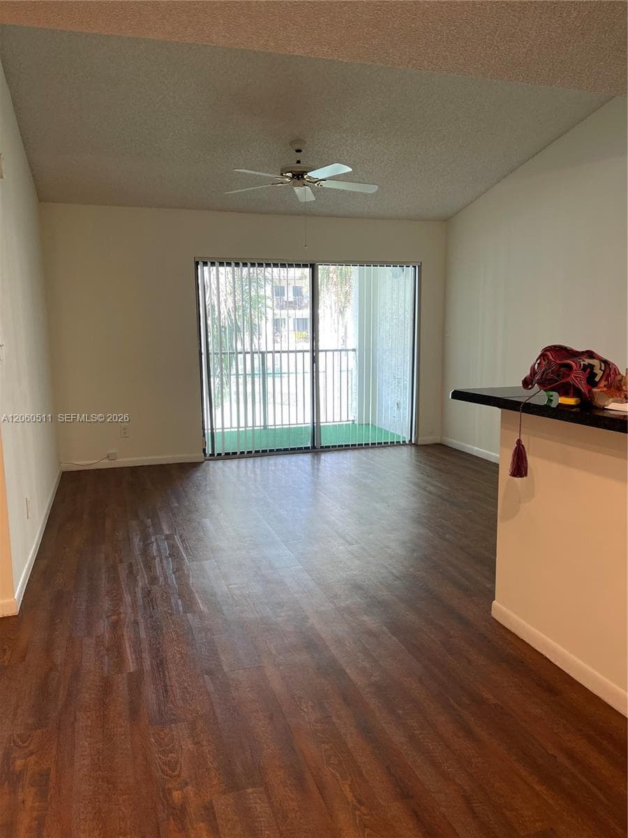 510 S Park Rd # 22-10, Hollywood, FL 33021 photo 3