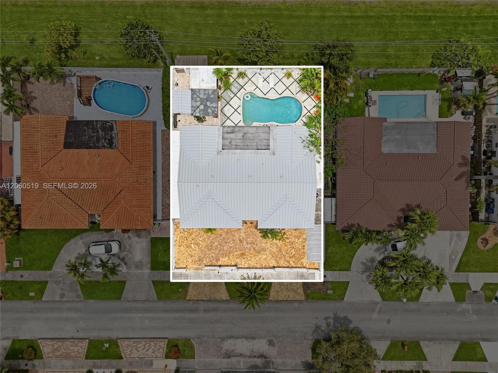 323 NW 136th Pl, Miami, FL 33182 photo 5