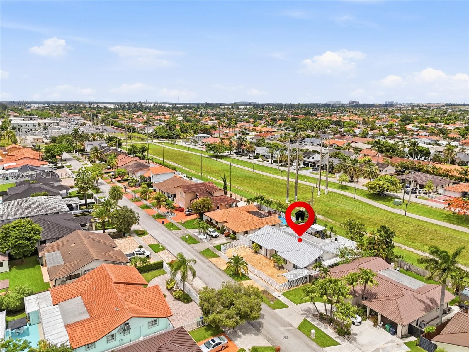 323 NW 136th Pl, Miami, FL 33182 photo 4