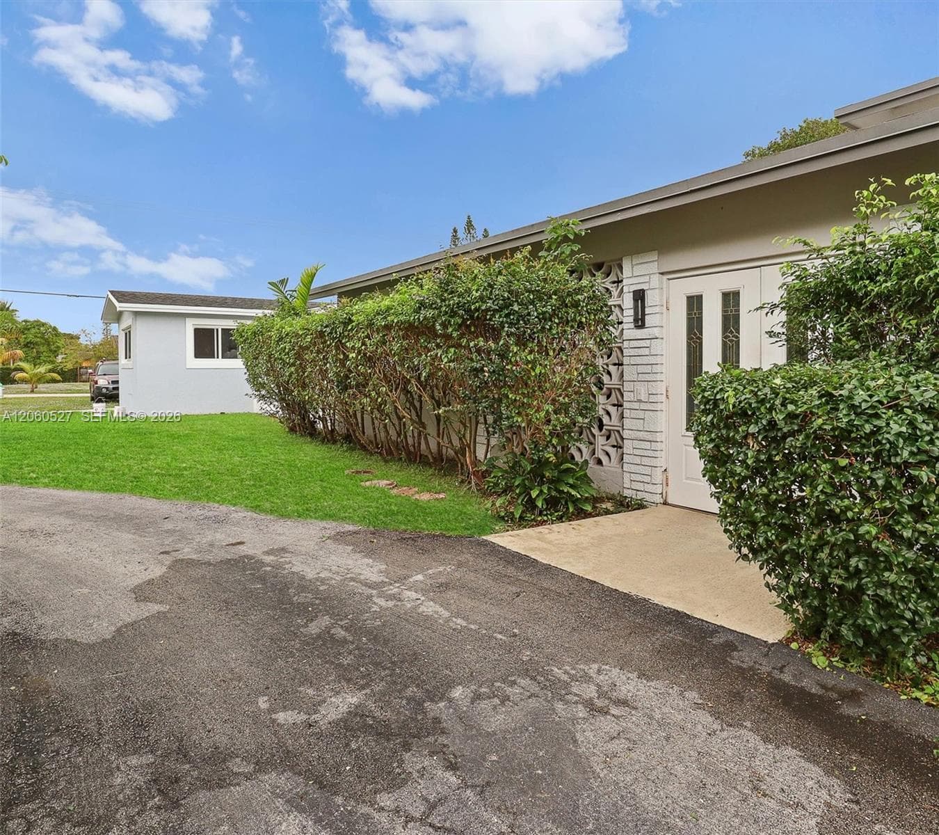 4810 Johnson St, Hollywood, FL 33021 photo 3