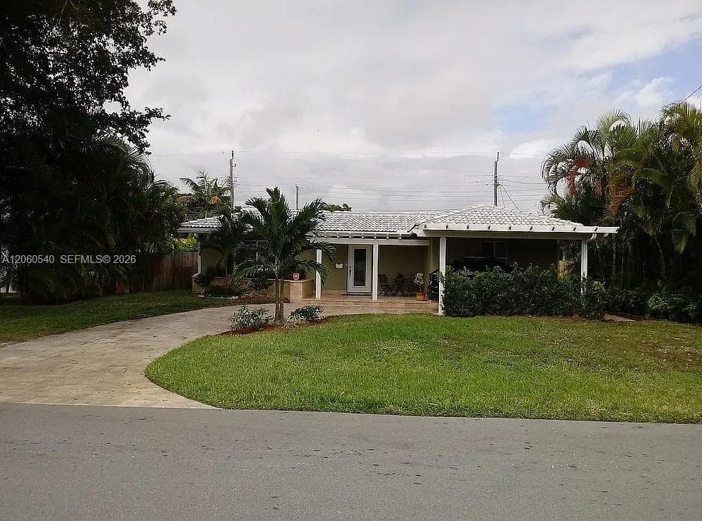 709 NE 16th St, Fort Lauderdale, FL 33304
