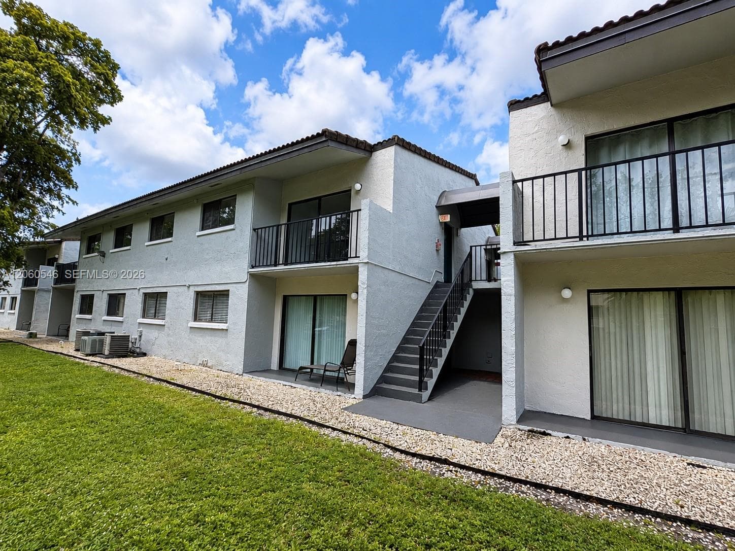 7095 NW 179th St # 209, Hialeah, FL 33015