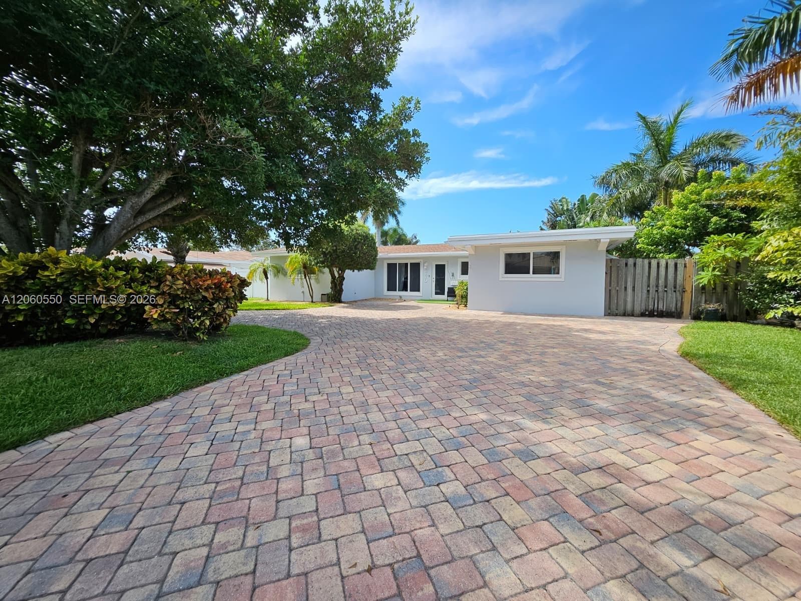 2770 NE 30th St, Lighthouse Point, FL 33064 photo 3