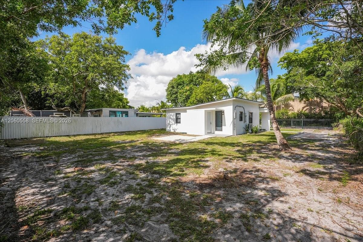 14035 NW 6th Ave, North Miami, FL 33168 photo 4