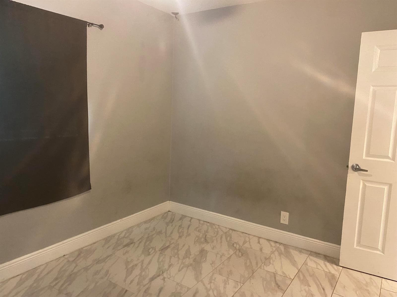 1751 LAUDERDALE MANOR Drive, Fort Lauderdale, FL 33311 photo 3