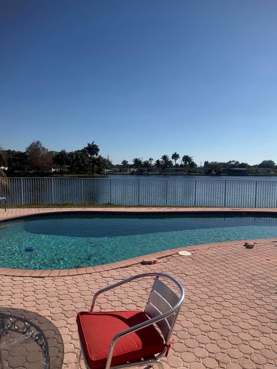 2181 NW 94TH Avenue, Pembroke Pines, FL 33024 photo 4