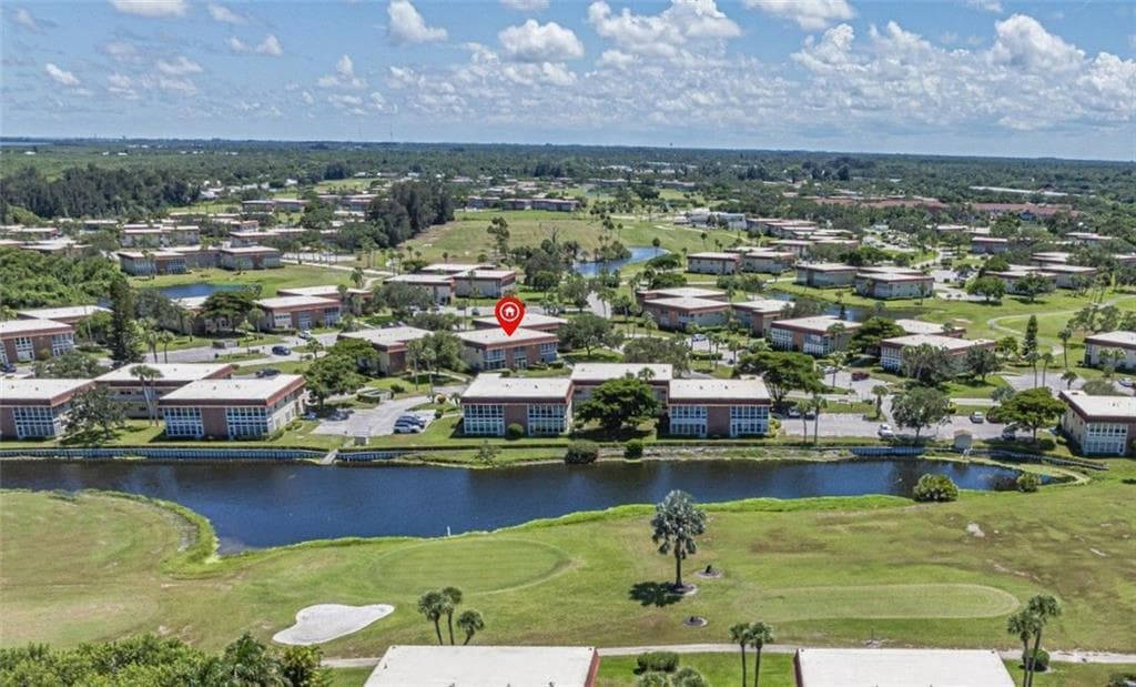 75 Royal Oak Court # 204, Vero Beach, FL 32962 photo 2