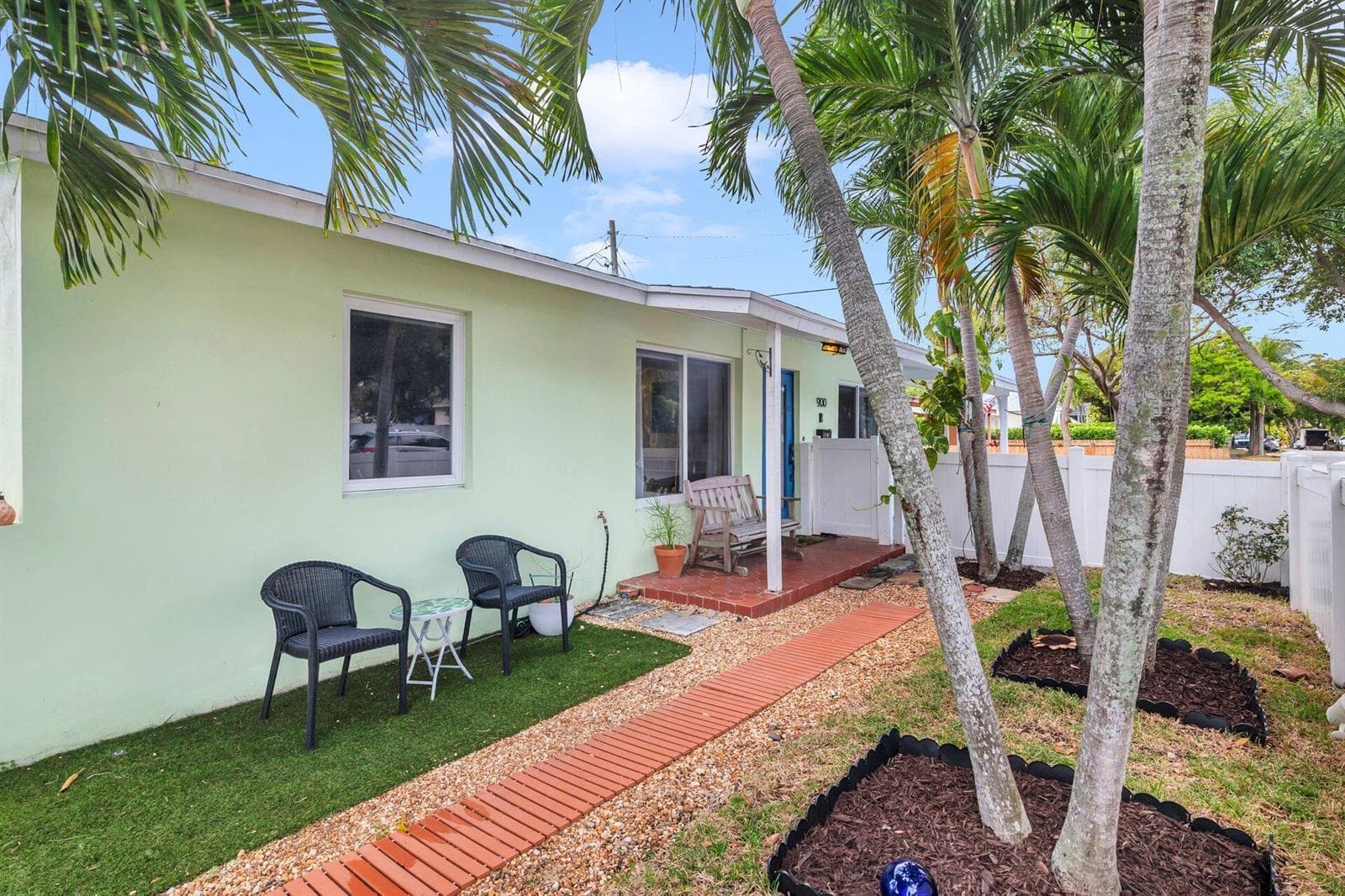 900 Sunset Road, West Palm Beach, FL 33401