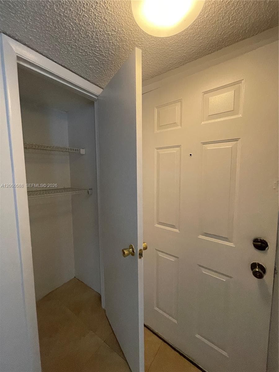 530 S Park Rd # 28-11, Hollywood, FL 33021 photo 5