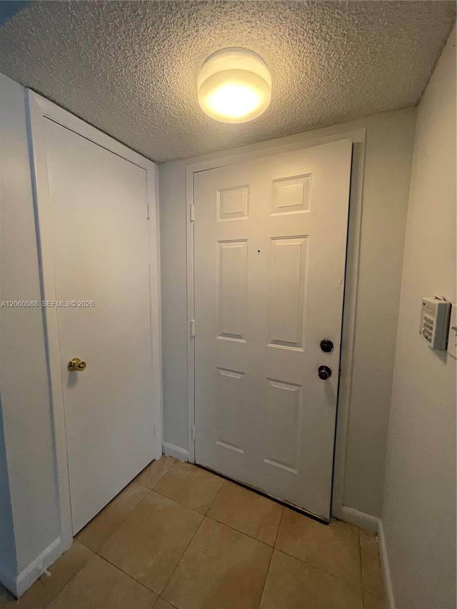 530 S Park Rd # 28-11, Hollywood, FL 33021 photo 4
