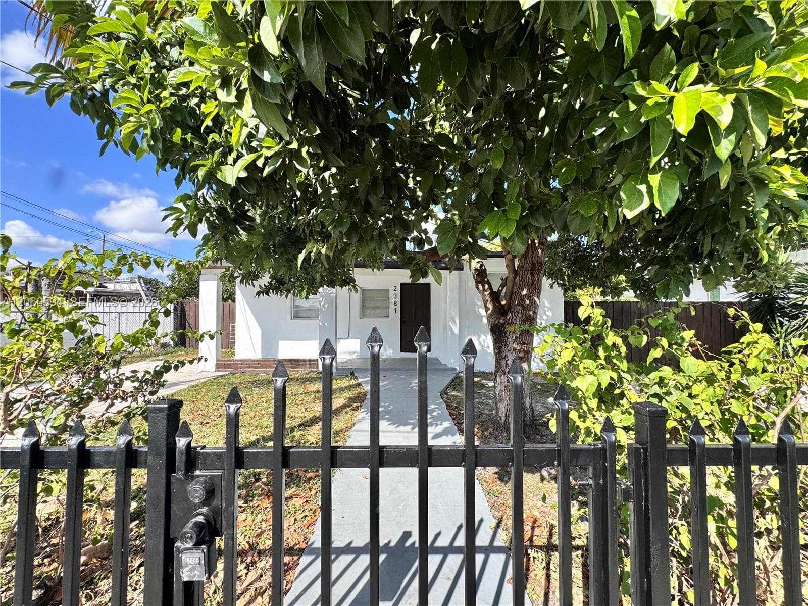 2381 NW 153rd St, Miami Gardens, FL 33054 photo 2