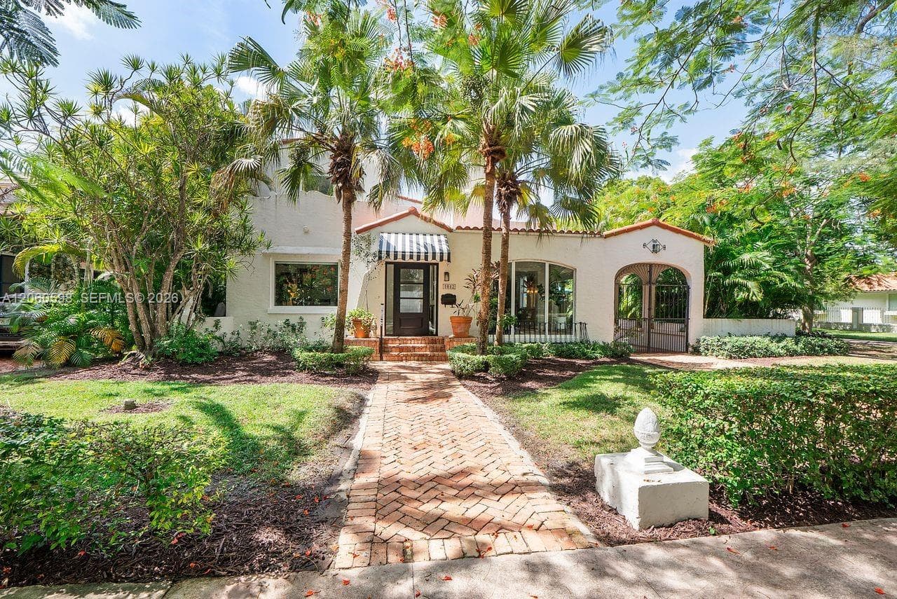 1042 Sorolla Ave, Coral Gables, FL 33134 photo 5