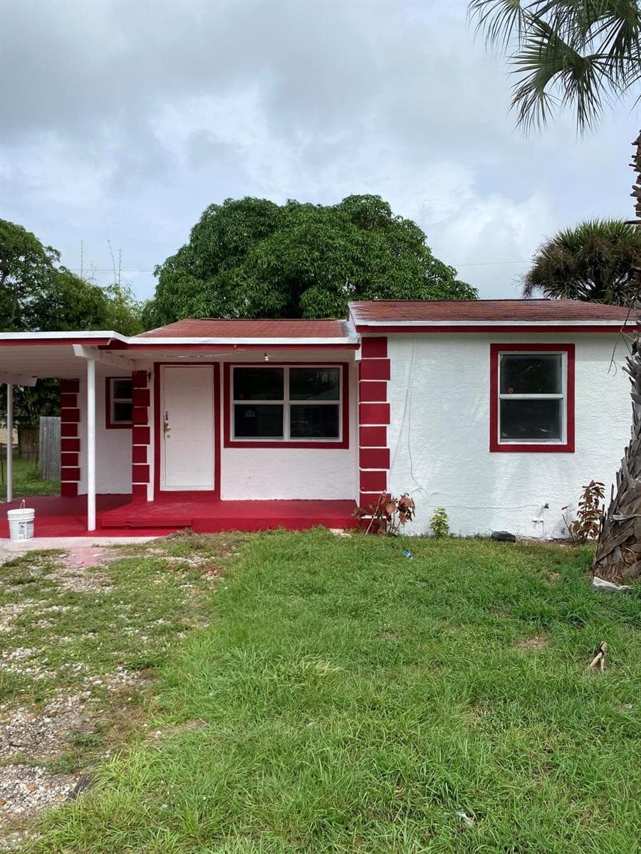 707 45TH Street, West Palm Beach, FL 33407 photo 2