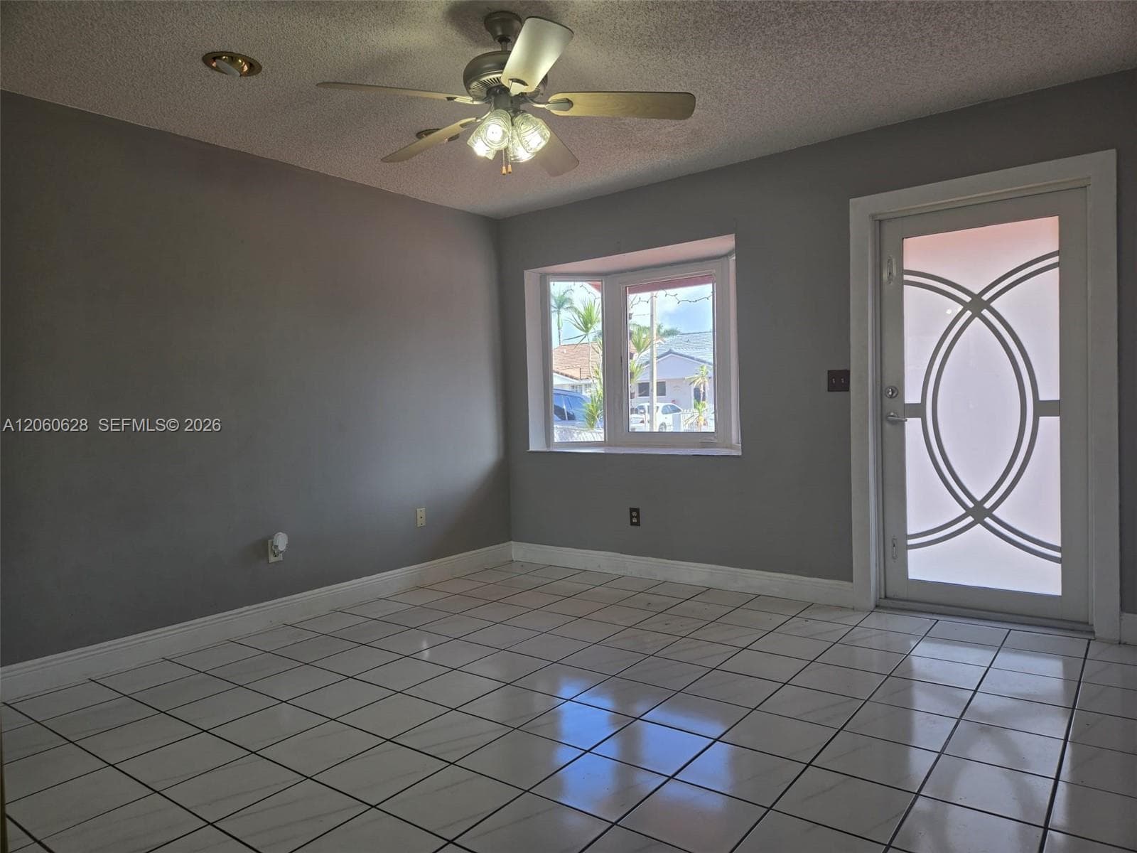 8810 NW 114th Ter, Hialeah Gardens, FL 33018 photo 3