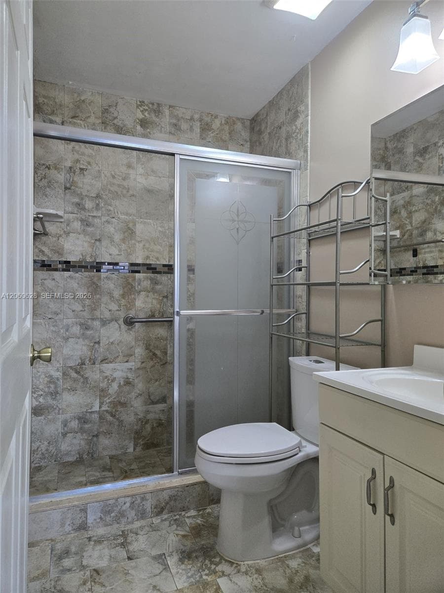 8810 NW 114th Ter, Hialeah Gardens, FL 33018 photo 5