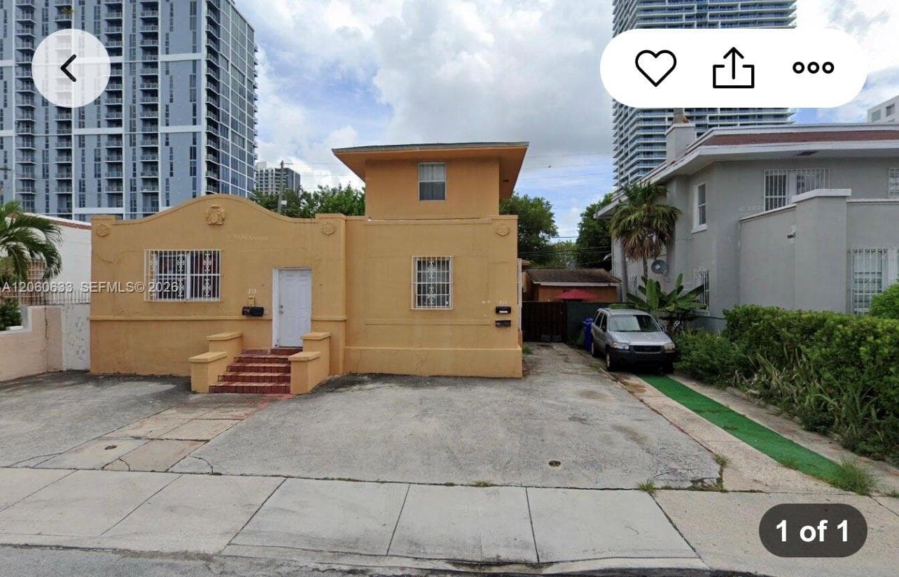215 NE 27th St # B, Miami, FL 33137