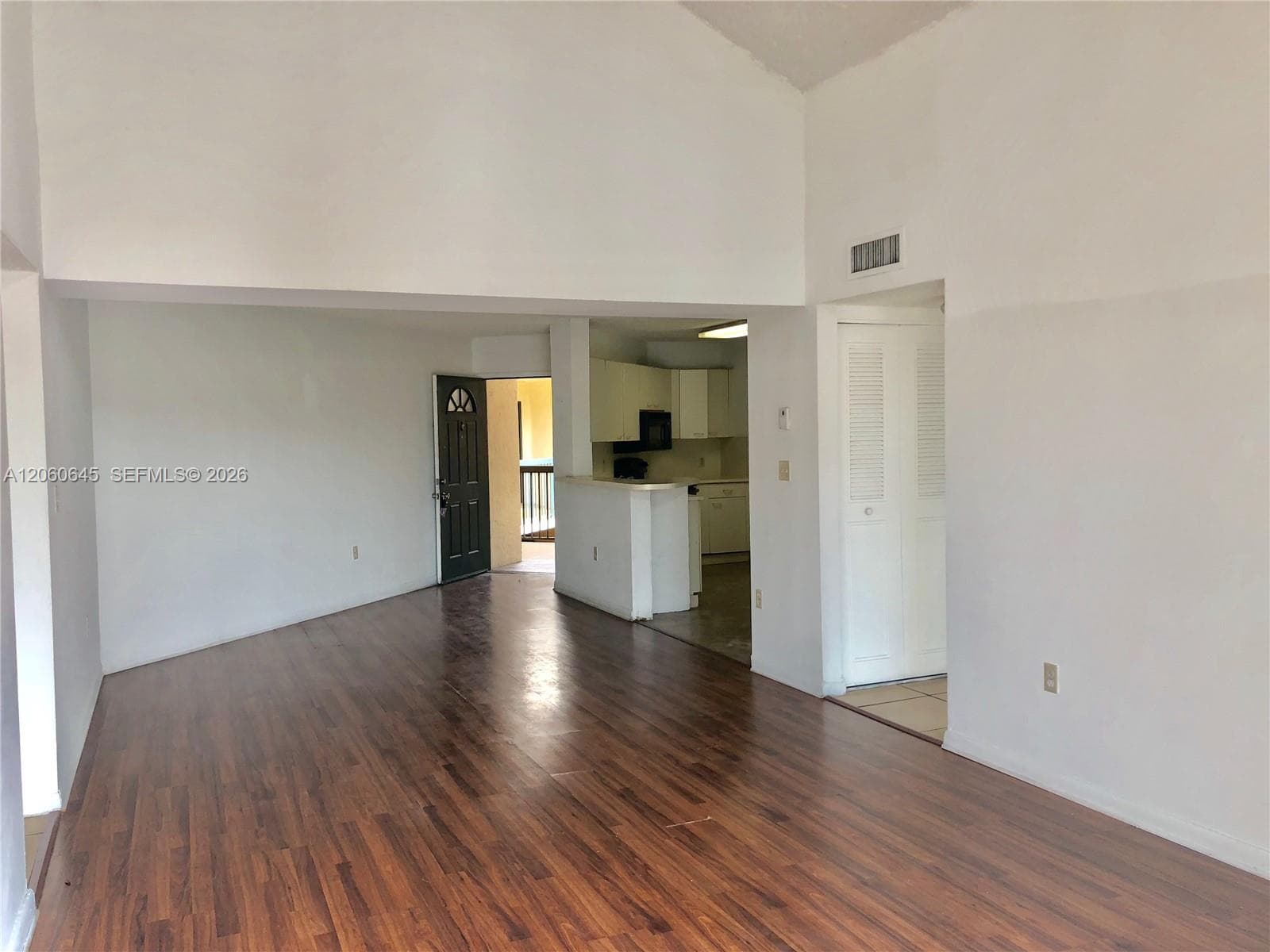6280 NW 186th St # 311, Hialeah, FL 33015 photo 3